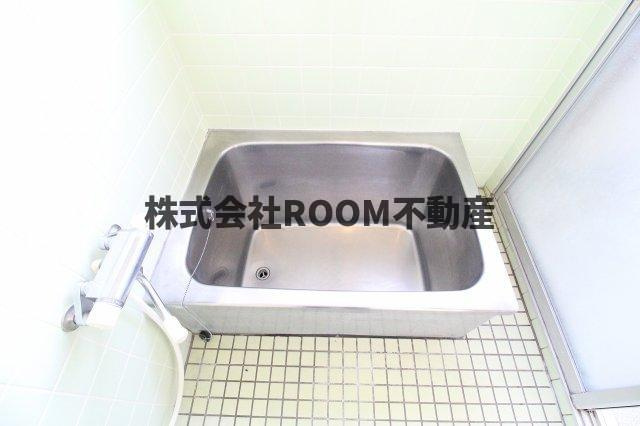 岩崎貸家の浴室|コンパクトで使いやすいお風呂です