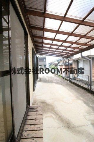 岩崎貸家のバルコニー|バルコニーがあります