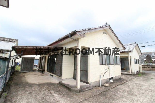 岩崎貸家の駐車場|カースペースがあります