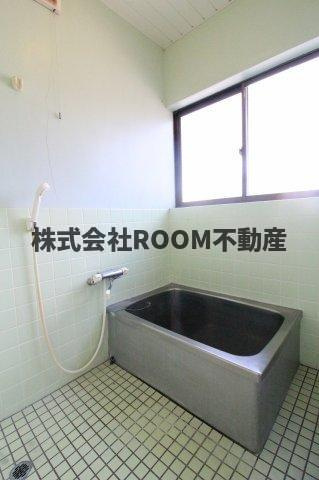 岩崎貸家の浴室|お風呂で日々の疲れを落としましょう