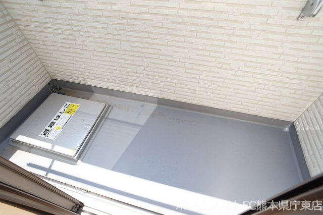 熊本市東区東野３丁目のアパートのバルコニー