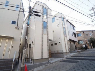 【外観】 | 現地見学や資料請求などお気軽にお問合わせ下さい
周辺環境とあわせて現地ご案内致します。
