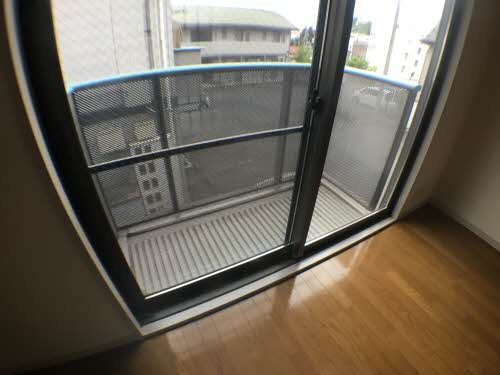 カオリーモ青山Aのバルコニー