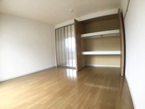 カオリーモ青山Aの収納