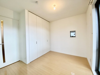 【洋室】 | シャーメゾンソレイユ