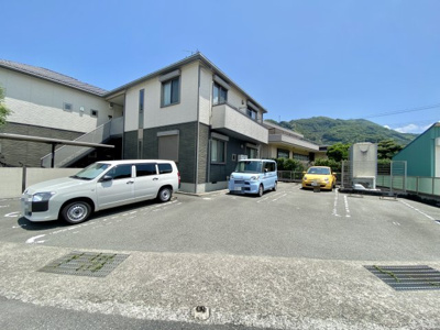 【駐車場】 | シャーメゾンソレイユ