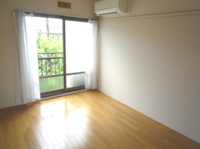 【洋室】 | メゾンブリーエ | ※参考写真