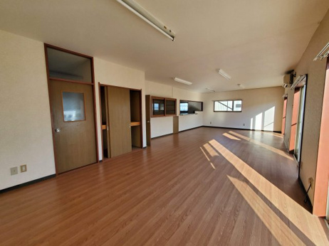 commercial 下久屋町