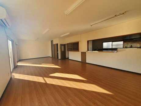 commercial 下久屋町