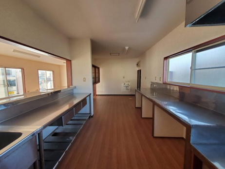 commercial 下久屋町