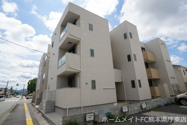 熊本市東区東野３丁目のアパート