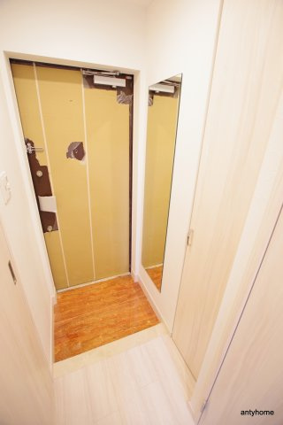 ORSUS新大阪　仲介手数料無料の玄関