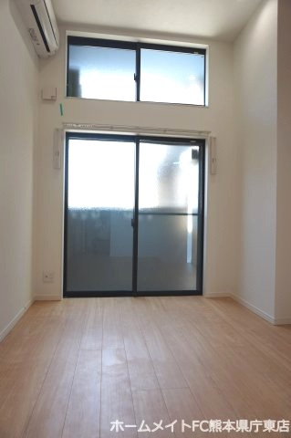 熊本市中央区本荘６丁目のアパートの洋室