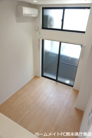 熊本市中央区本荘６丁目のアパートの居間・リビング