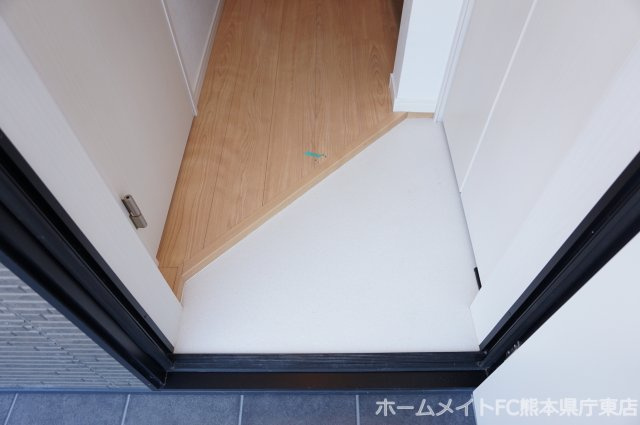 熊本市中央区本荘６丁目のアパートの玄関