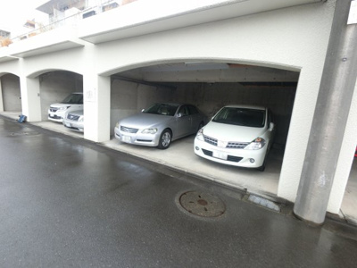【駐車場】 | サンハイツ新井町2号棟 | 平置き駐車場です。