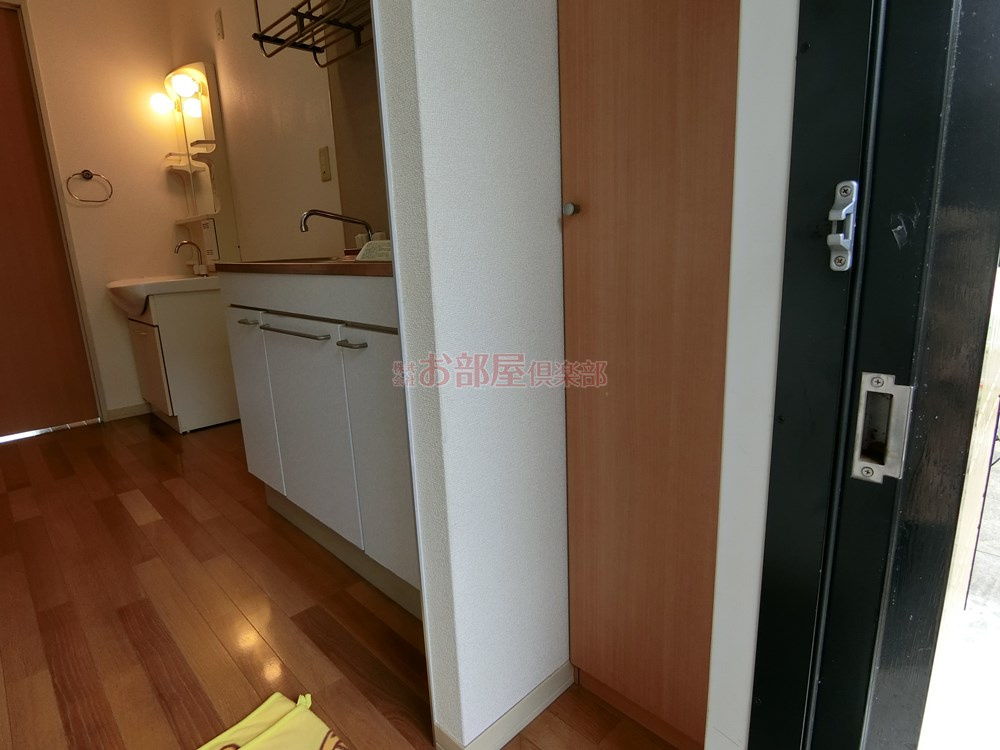 フローラルコートの内装