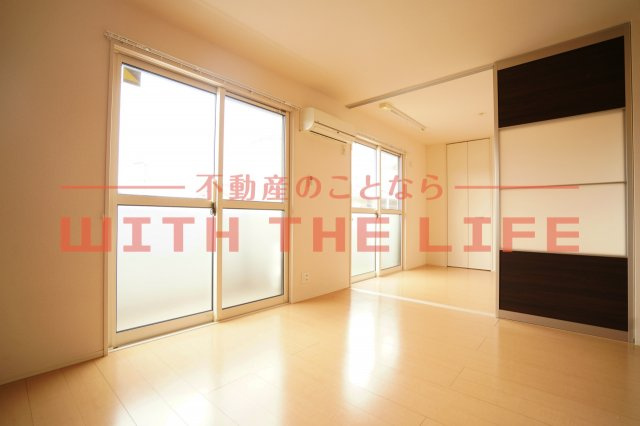 アンヌプリ【キャッシュバック対象物件】の居間・リビング|ゆったりとしたリビングです