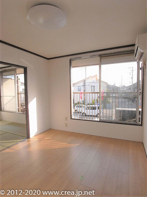 【居間・リビング】 | ミヤハイム | こちらのリビングで趣味の時間をお楽しみください