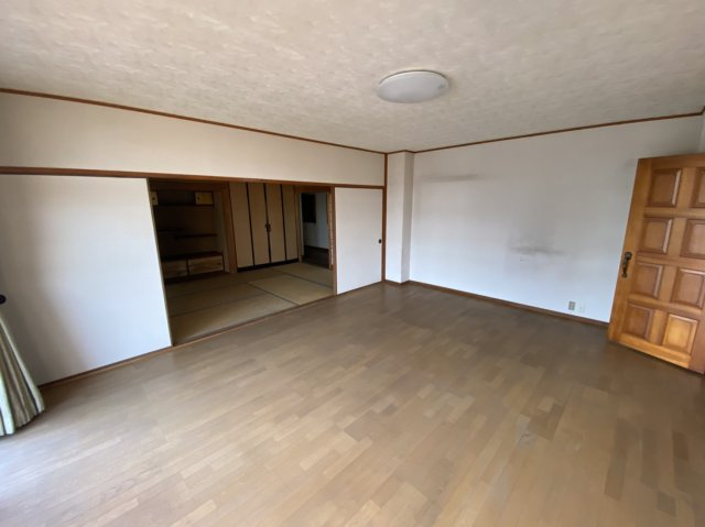 川西町店舗・事務所（戸建）の内装