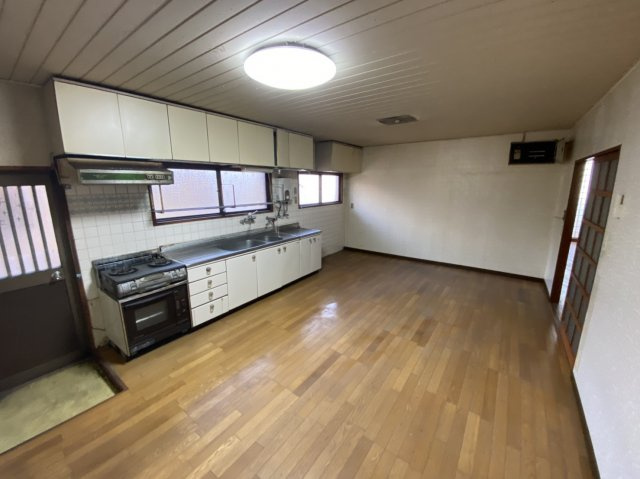 川西町店舗・事務所（戸建）の内装