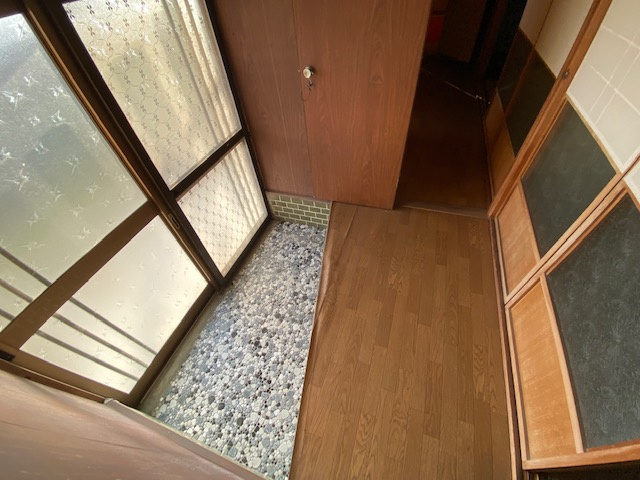 曽於市末吉町深川の中古一戸建の玄関