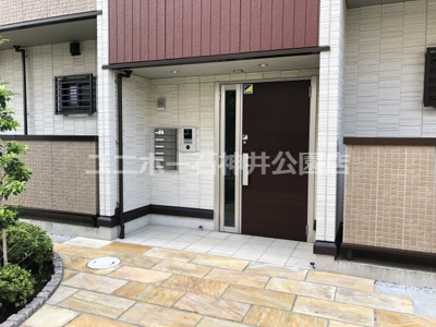 【エントランス】 | Dルーム大泉学園