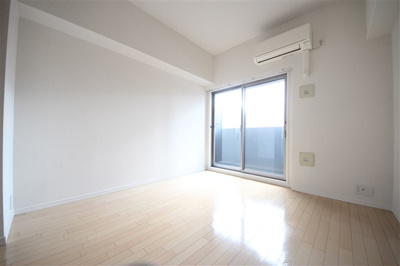 【居間・リビング】 | サムティ南堀江LUCE