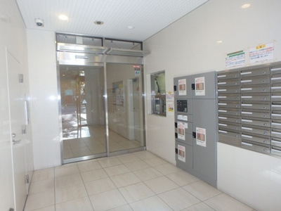 【エントランス】 | グランセレブ本町