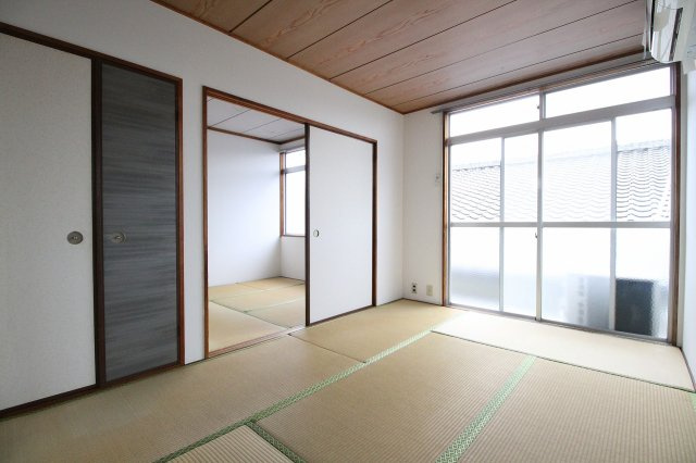 ガーデンHNの和室|落ち着いた雰囲気の和室付きです