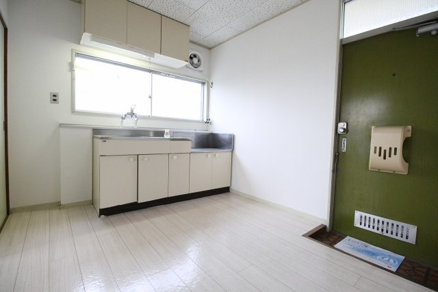 ガーデンHNの居間・リビング|居間です