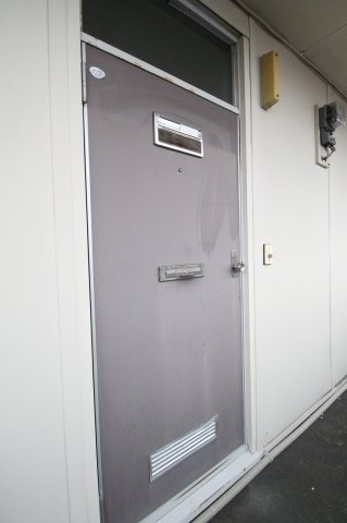 ガーデンHNの玄関|毎日通る玄関はこちらです