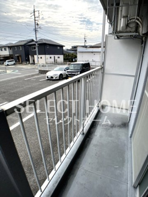 【バルコニー】 | キャトルセゾン | 落ち着いた時間を過ごせるバルコニーです