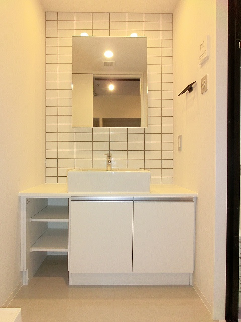 HF上野レジデンスEASTの洗面所|インプレストレジデンス上野ジアーキテクトの独立洗台です