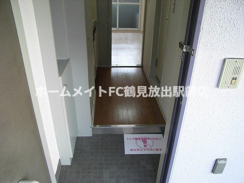 メゾン・ド・シャルジェの玄関