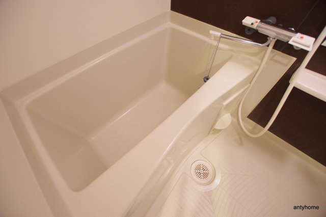 フォレストガーデン　天満橋1　仲介手数料無料の浴室