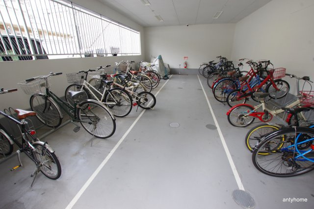 フォレストガーデン　天満橋1　仲介手数料無料の駐車場