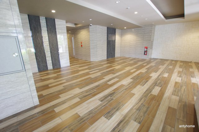 フォレストガーデン　天満橋1　仲介手数料無料のロビー