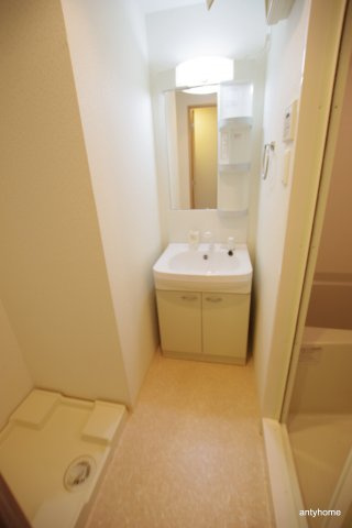 フォレストガーデン　天満橋1　仲介手数料無料の洗面所