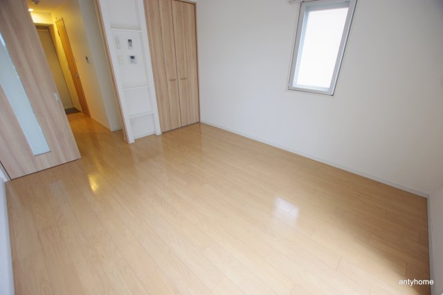 フォレストガーデン　天満橋1　仲介手数料無料の居間・リビング