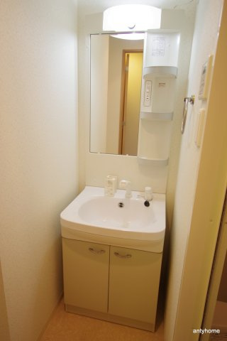 フォレストガーデン　天満橋1　仲介手数料無料の洗面所