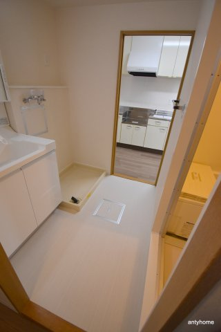 大阪市淀川区東三国２丁目の賃貸マンションの洗面所