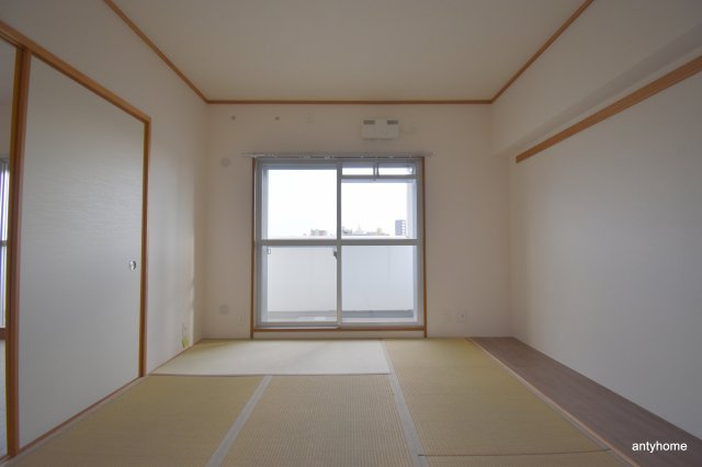 大阪市淀川区東三国２丁目の賃貸マンションの和室