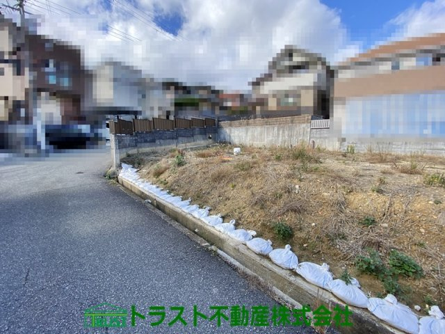 神戸市垂水区舞子台3丁目　土地　の前面道路含む現地写真