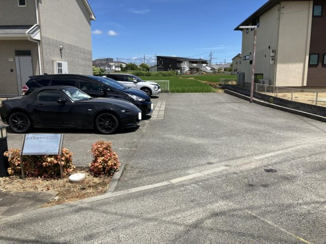 チェリードーレの駐車場