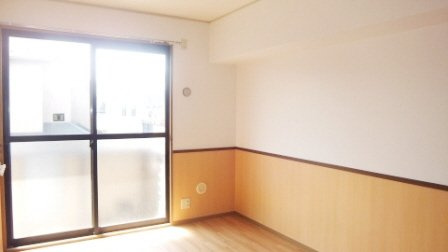 グランドールⅡの居間・リビング|６帖洋室