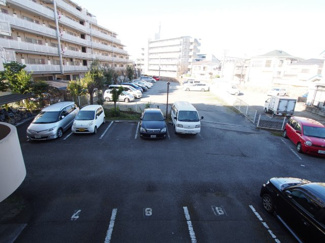 【駐車場】