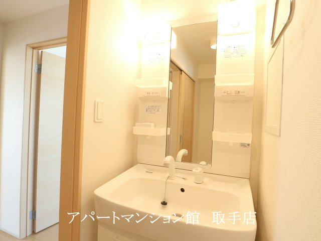 ヴィア　レーベンの洗面所