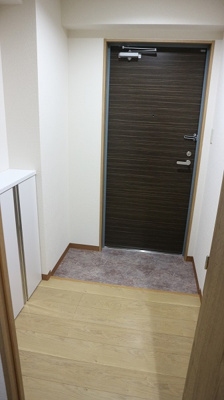 【玄関】 | モンターナ岩槻東町 | 玄関内２