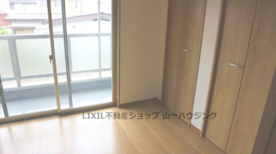 【洋室】 | モンターナ岩槻東町 | 居室